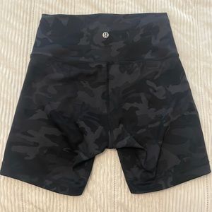 Lululemon Wunder Train High-Rise Shorts